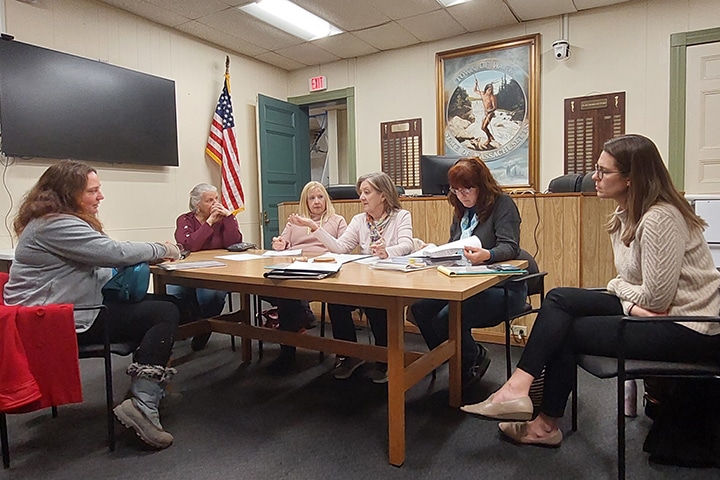 Historical Commission seeks hospital, business to reuse Mary Lane