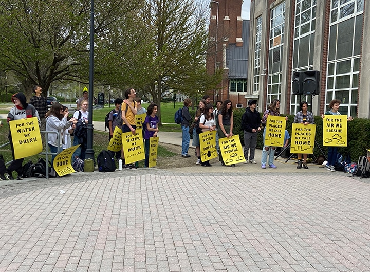 NHS activists demand Biden declare climate emergency