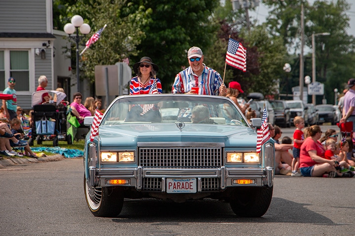 East Longmeadow parade celebrates Independence Day