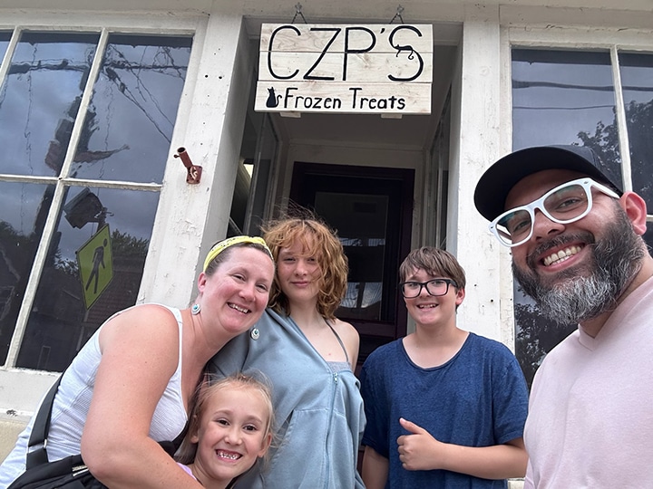 Family brings unique sweet treats shop to Monson
