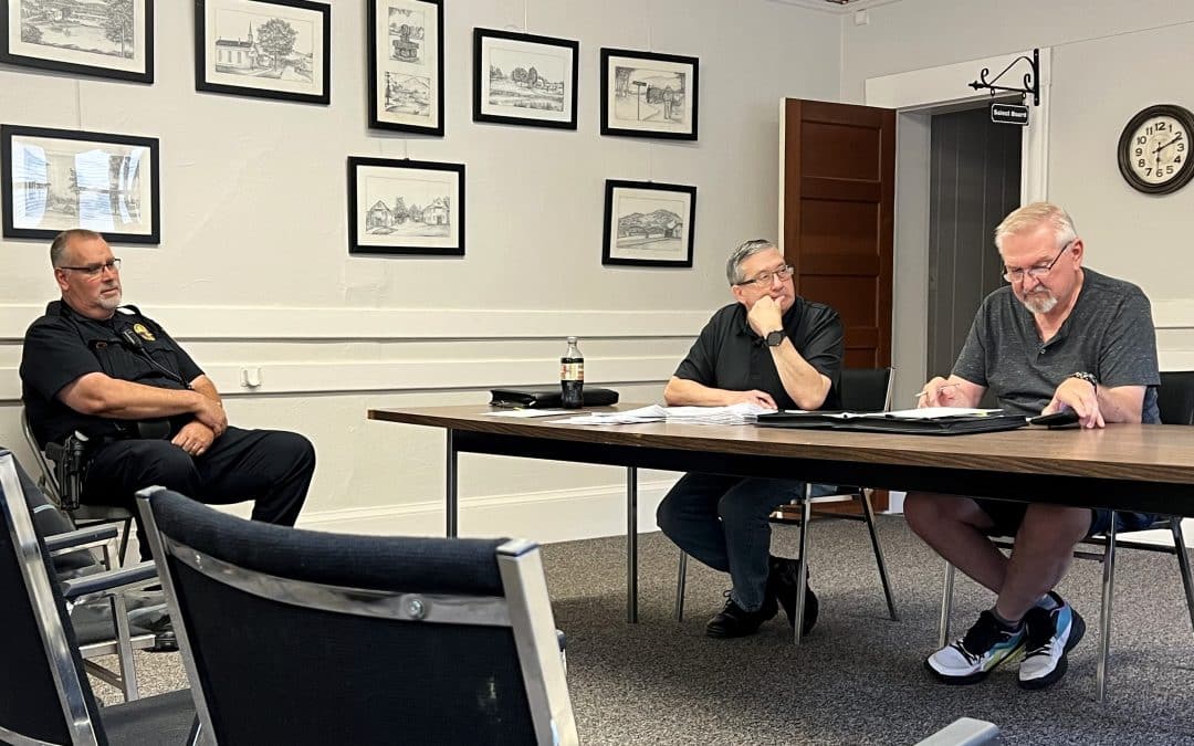 Russell board discusses roadwork, elementary school reuse