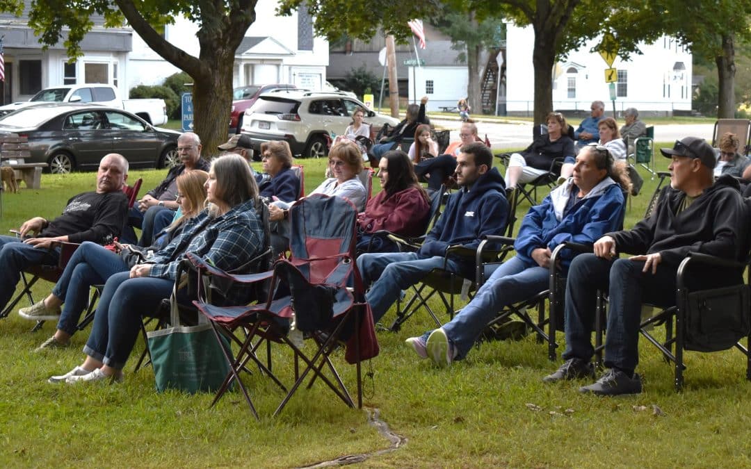 Teacher band closes successful season of Huntington concerts