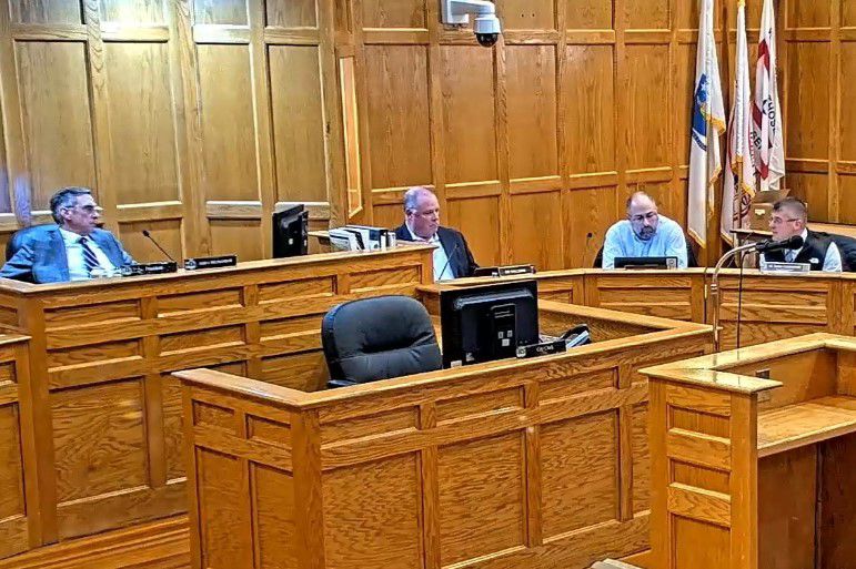 Westfield School Committee straw poll favors comprehensive high school