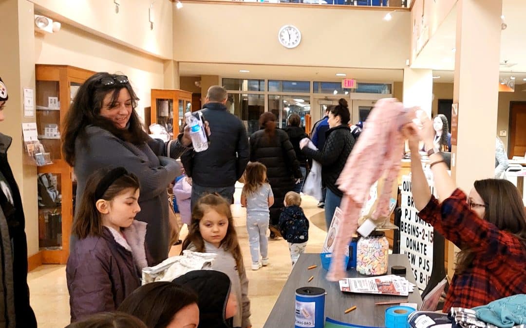 Bruins PJ Story Night benefits book lovers, kids in need