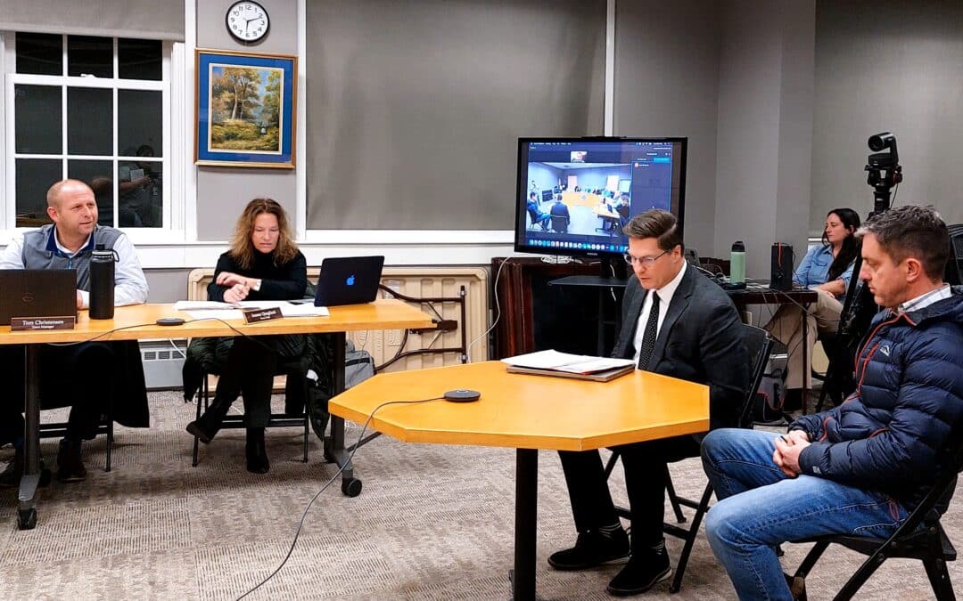 Council OKs solar bylaw changes, Mapleshade roof funding