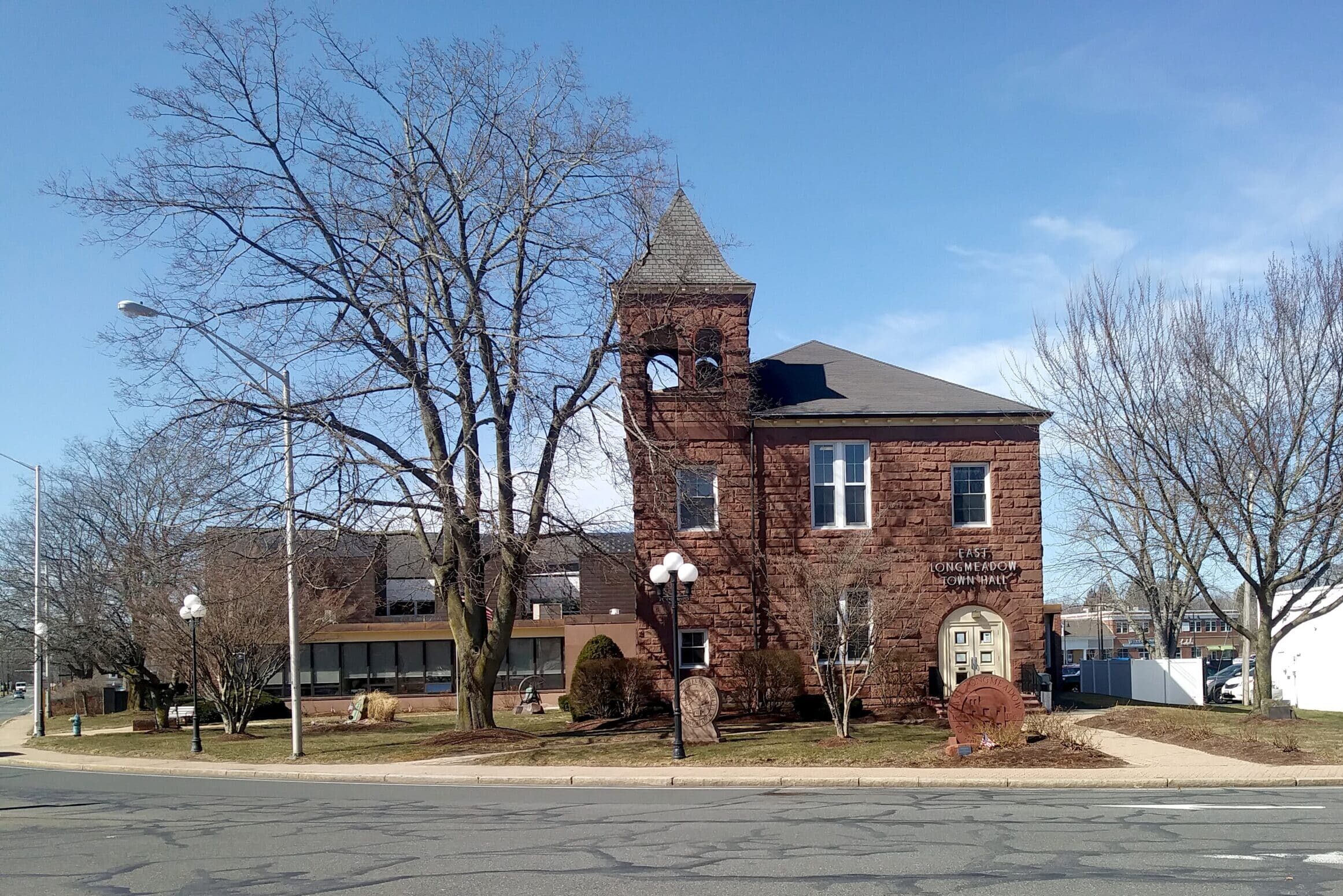 EL Town Hall
