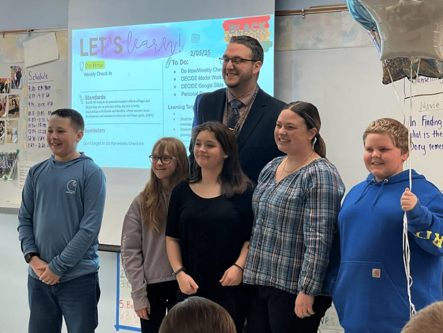 Gateway health ed teacher receives Grinspoon Excellence in Teaching award