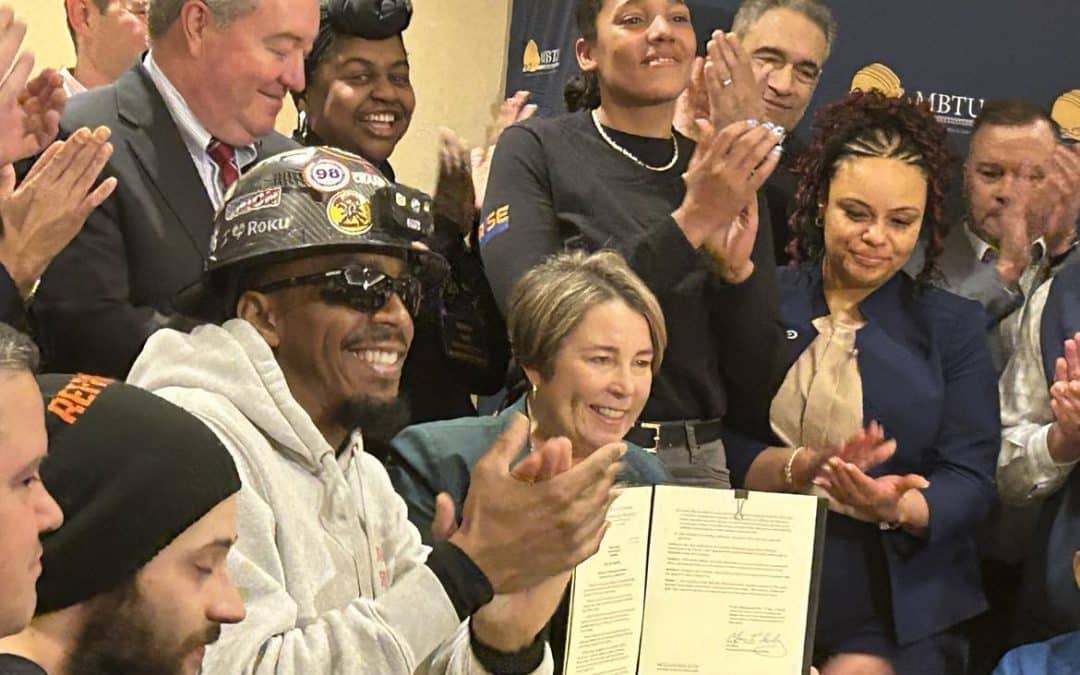 Executive order promotes agreements for public works projects