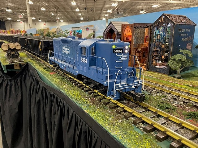 Northeast Large Scale Train Show returns to Big-E fairgrounds