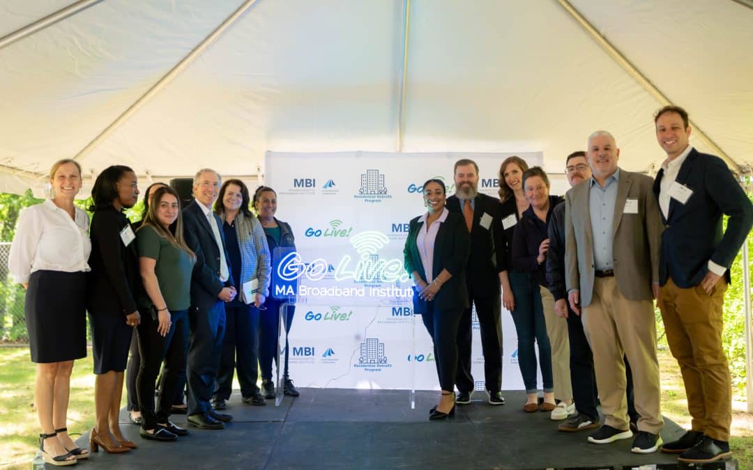 Bay Meadow residents get high-speed internet