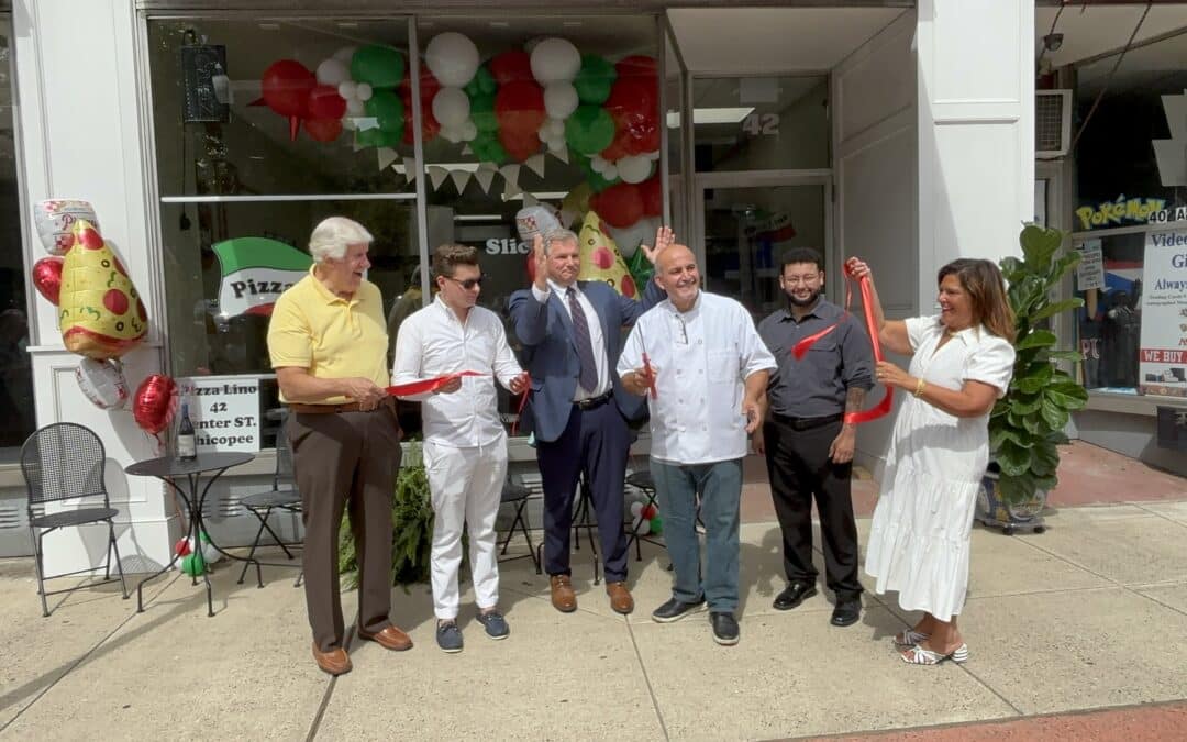 Pizza Lino brings New Jersey style pizza to Chicopee