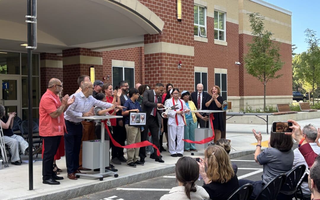 Holyoke cuts ribbon on new middle school