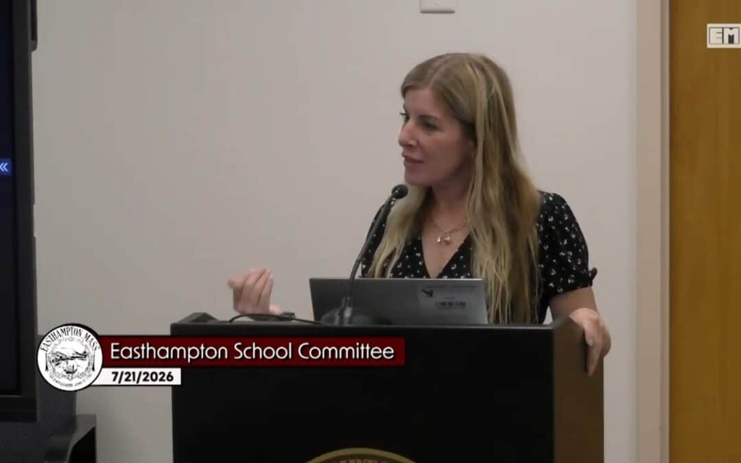 Balch reviews evaluation evidence at School Committee meeting