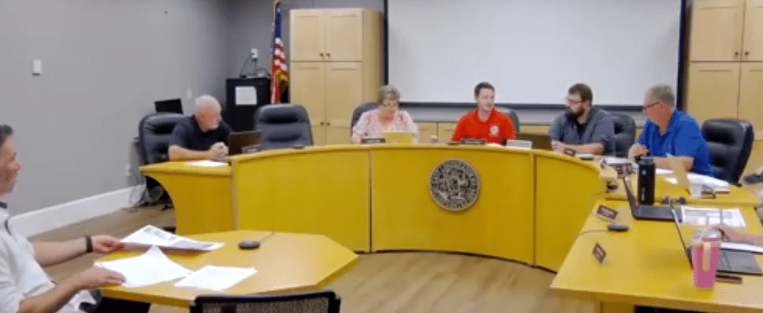 East Longmeadow business owner proposes new indoor golf simulator to Town Council