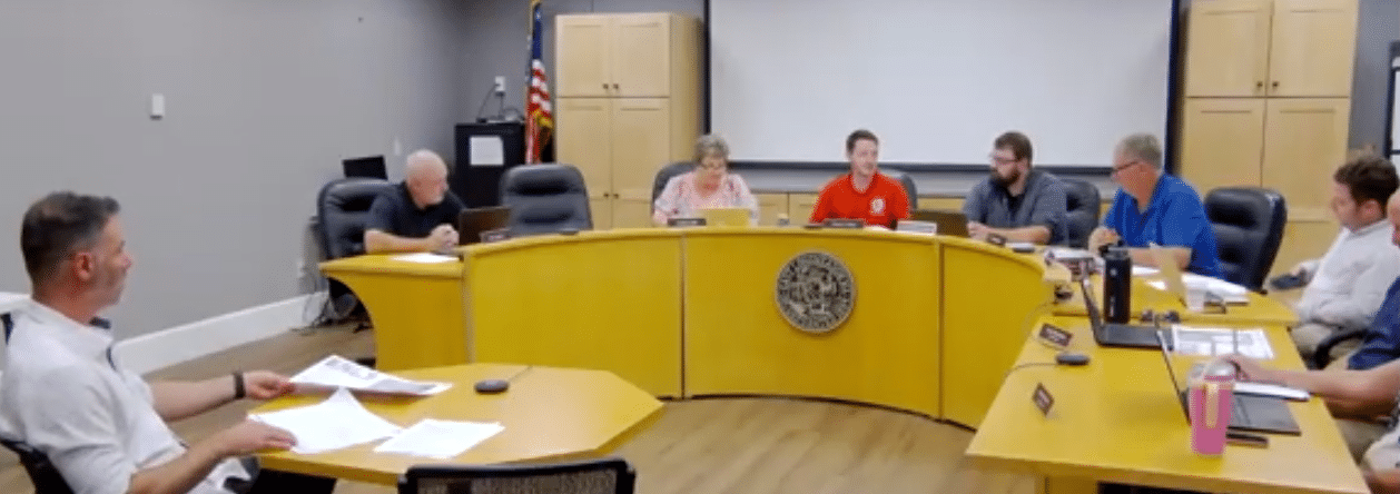 EL Town Council