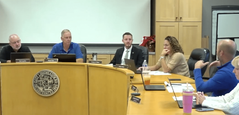 EL Town Council
