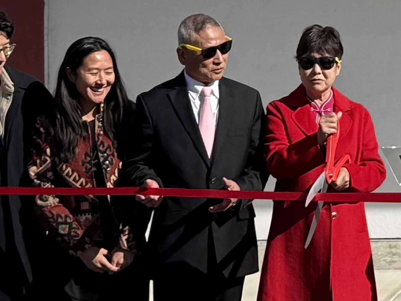 LM Maple Shopping Center Ribbon Cutting
